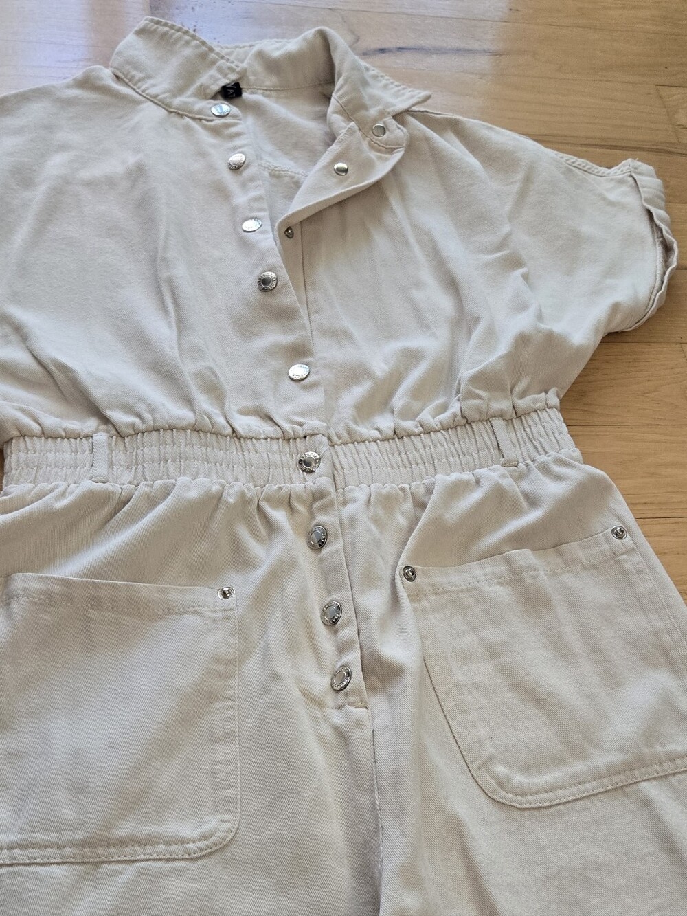 ChouYatou Short-Sleeve Button Romper in Light Beige - Picture 2 of 11